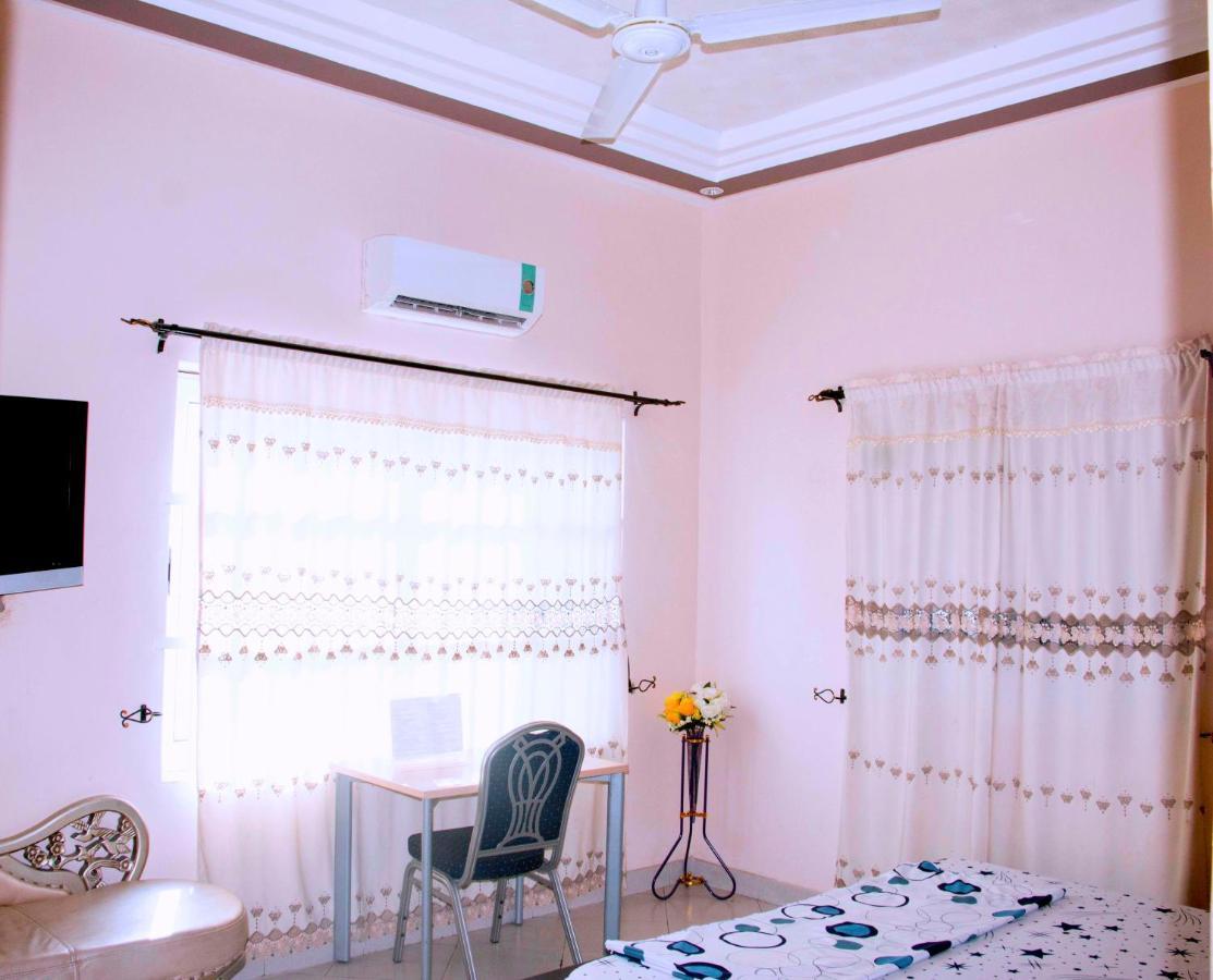 Nora Hotel Cotonou Eksteriør bilde